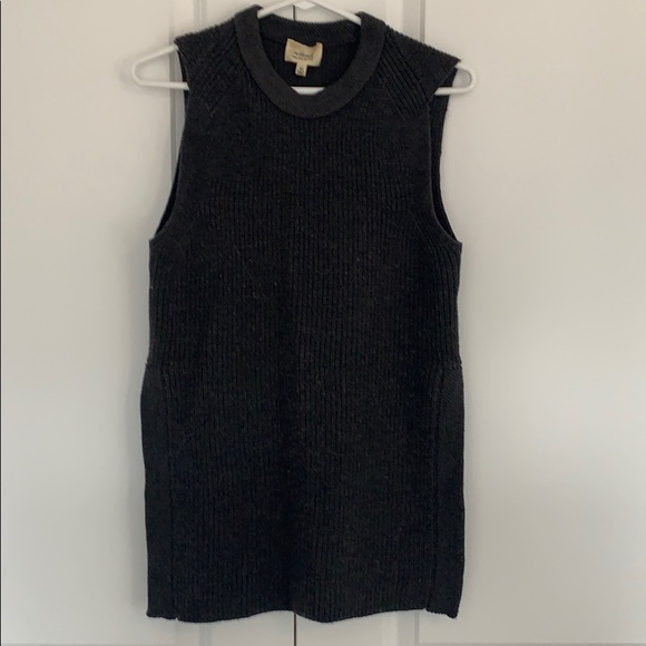 Ladies Aritzia Wilfred sweater - Picture 1 of 2